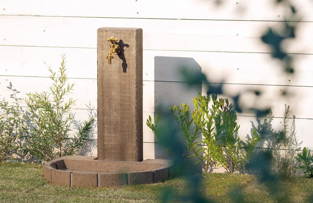 おすすめの素材感 その１：やっぱり外せない！温もり満点の「木目調」