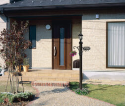 アンティーク調機能門柱で玄関に個性を！レトロでおしゃれな選び方