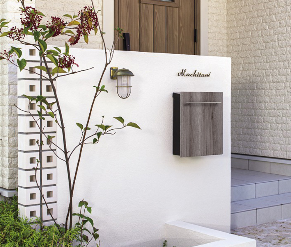 木目調郵便ポストの魅力